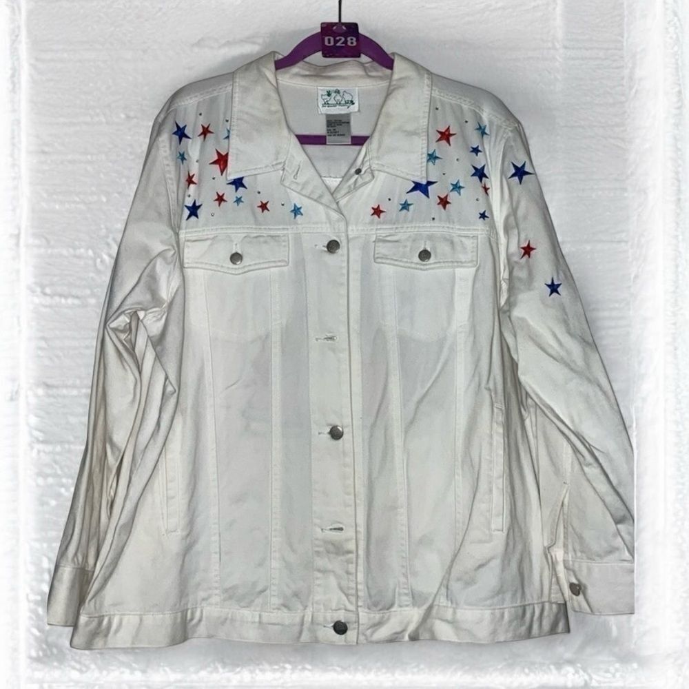 Quacker Factory Women’s Size 1X Patriotic Denim Jacket • White Angel Stars GUC